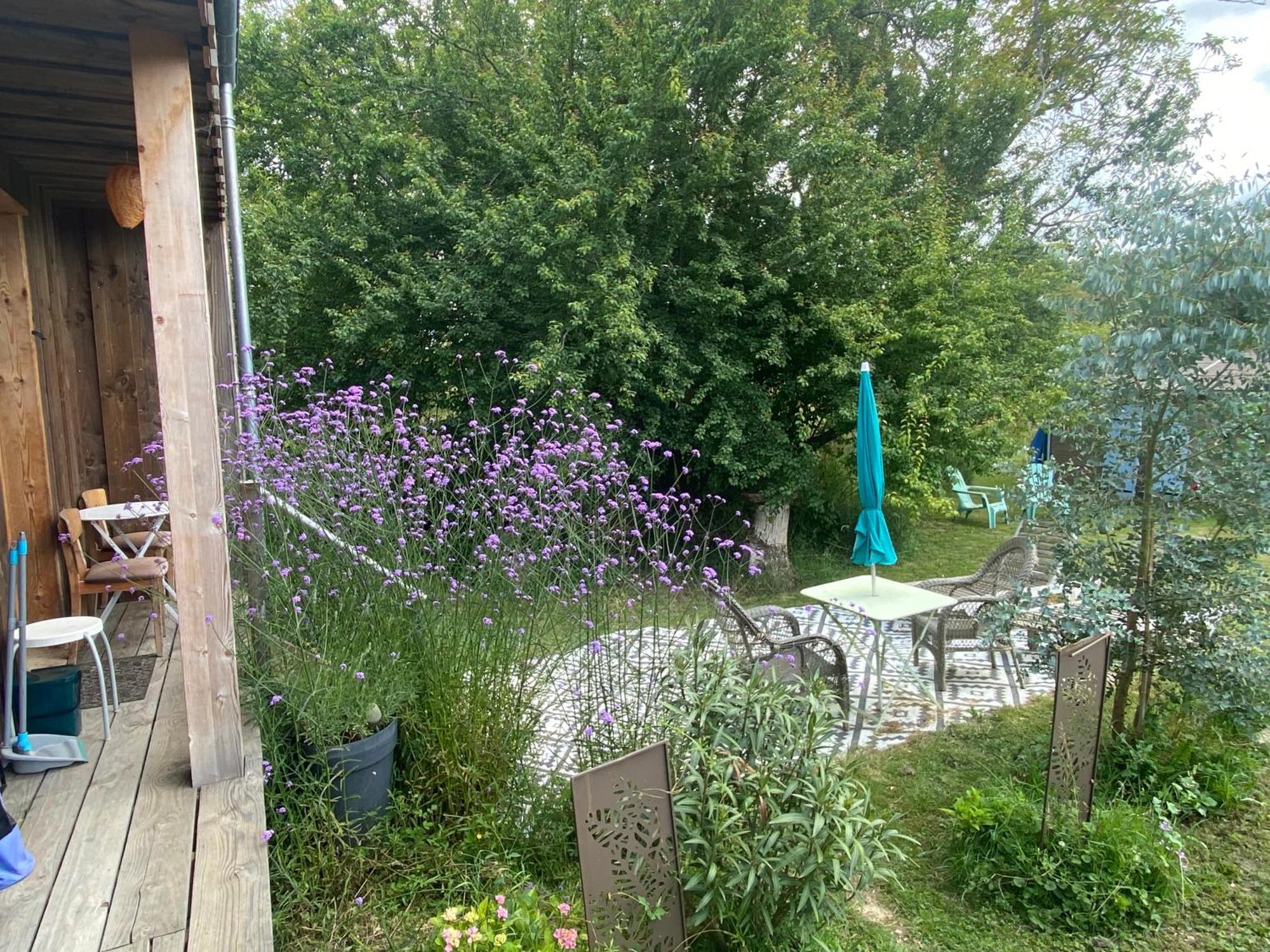Gite Wildflower Lane Valojoulx Eksteriør bilde