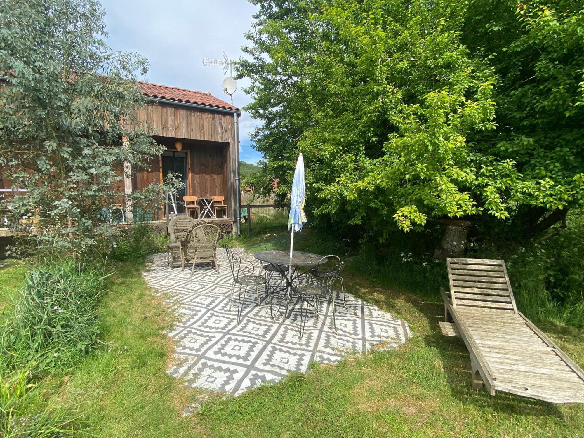 Gite Wildflower Lane Valojoulx Eksteriør bilde